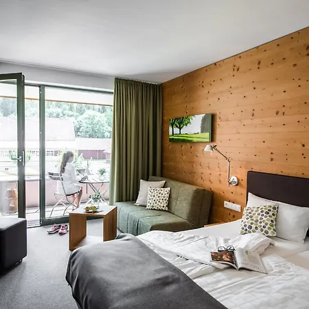 Отель Hofgut Farny